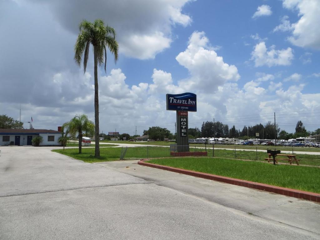 Travel Inn Of Sebring Exterior photo