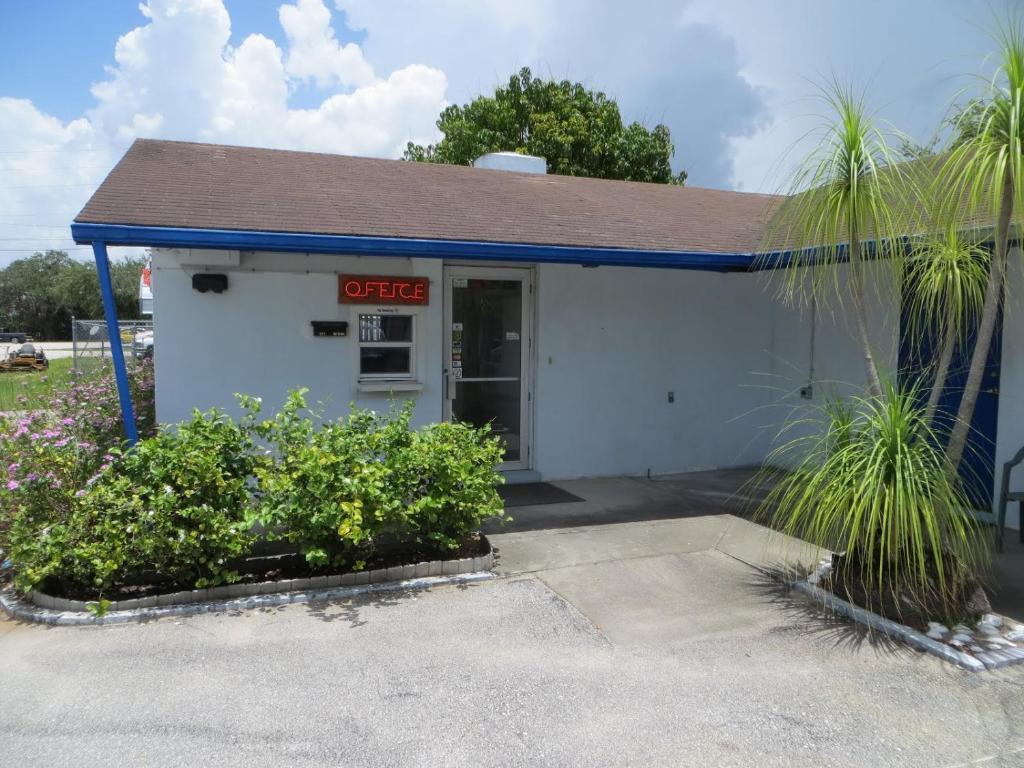 Travel Inn Of Sebring Exterior photo